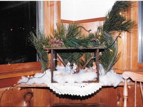 Christmas creche, 3238 Atwood, undated.jpg